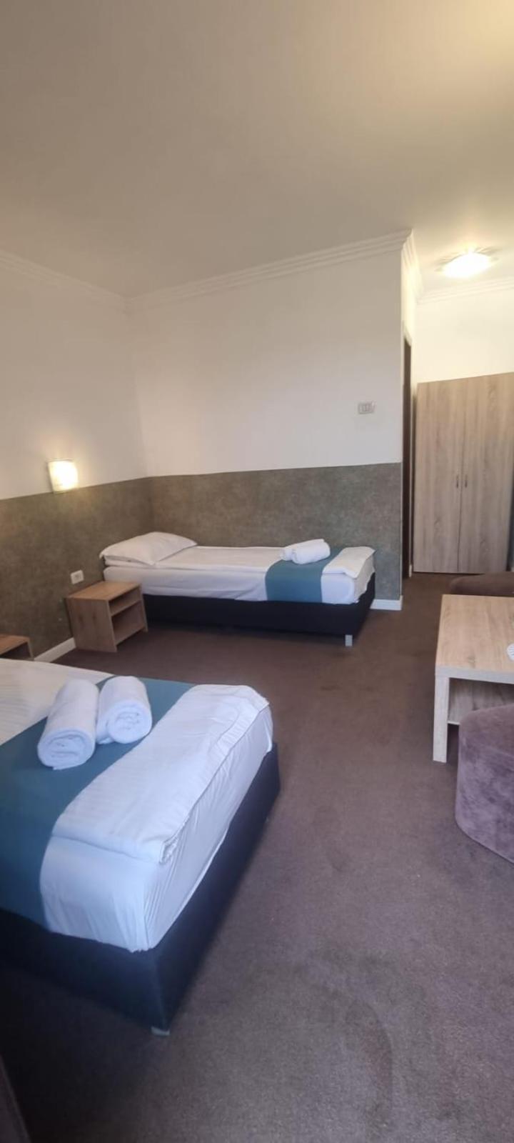 Motel Cet Arad Esterno foto
