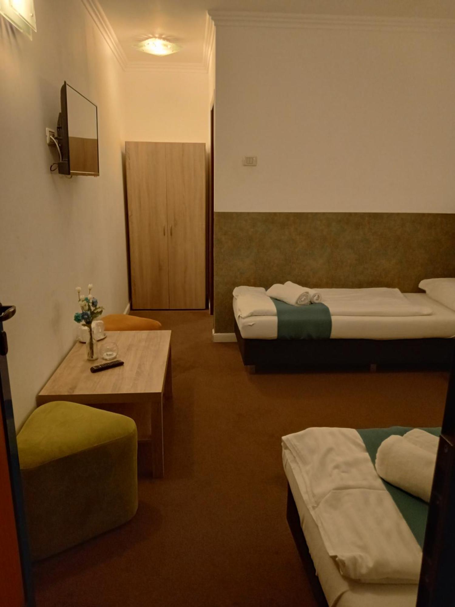 Motel Cet Arad Esterno foto
